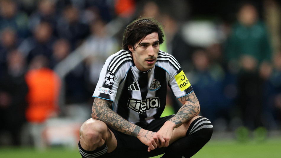  Champions: Tonali esce durante Barcellona-Newcastle, Gattuso in ansia 