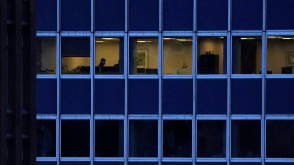B&uuml;rokratie kostet Zeit: 22 Prozent der Arbeitszeit geht f&uuml;r Papierkram drauf