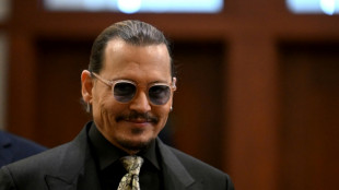 Johnny Depp rechaza las acusaciones de Amber Heard en juicio por difamación
