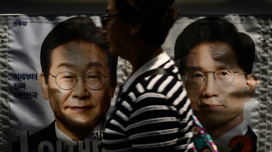 South Koreans to rally for presidential hopefuls before vote