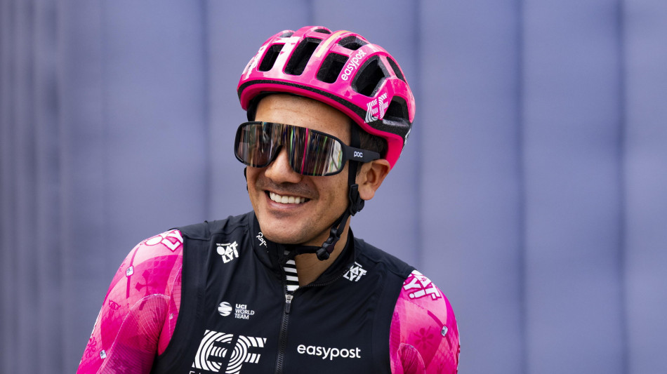 Giro: Carapaz vince l'11/a tappa, Del Toro resta leader