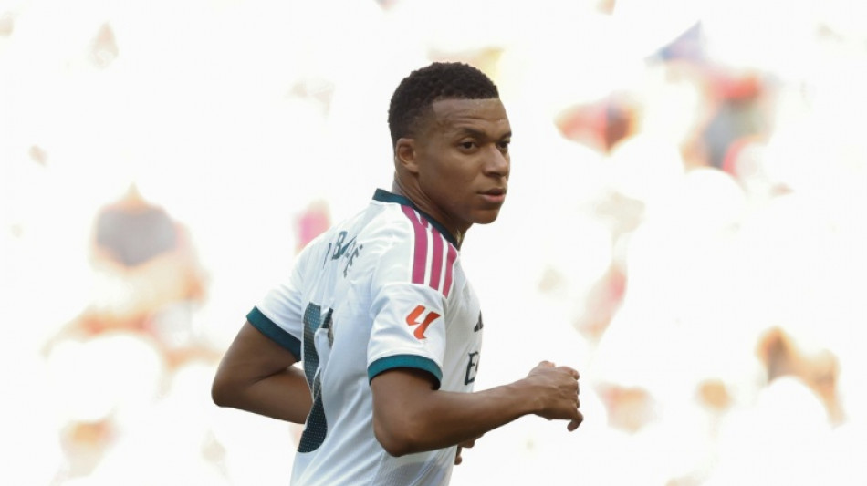 Mbappe continues media push for Ballon d'Or recognition 