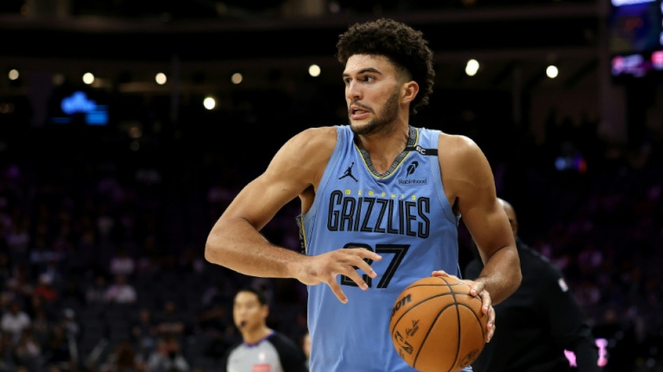  Boozer shines as Grizzlies top Blazers in battle of NBA unbeatens 