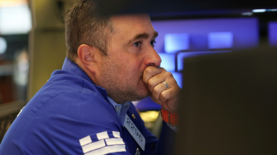  Wall Street termine en recul, nouvelle s&eacute;ance difficile pour les semi-conducteurs 