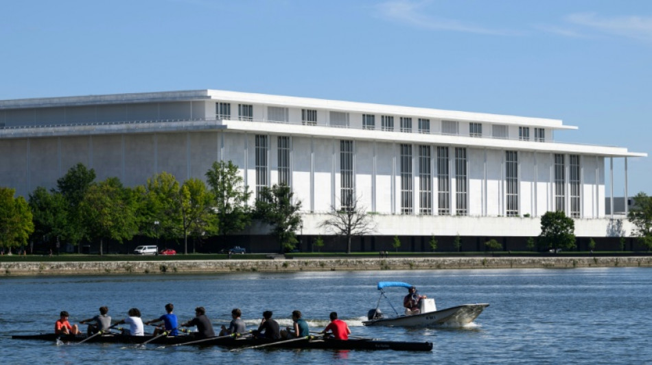 Trump droht mit dauerhafter Schlie&szlig;ung des Kennedy Centers in Washington 