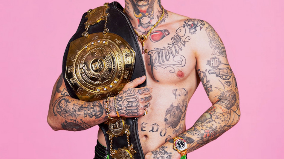  Emis Killa, cinque sold out a Milano per i 10 anni di Terza Stagione 