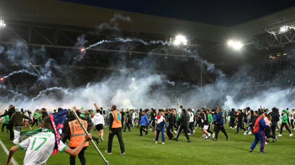 Incidents: Saint-Etienne abordera la L2 lest&eacute; de 3 points de p&eacute;nalit&eacute;