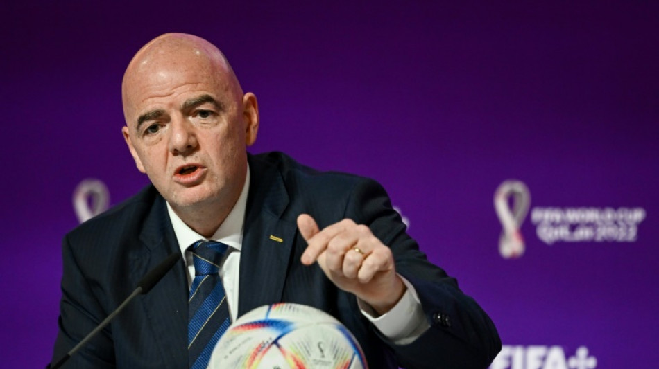 Infantino carga contra la