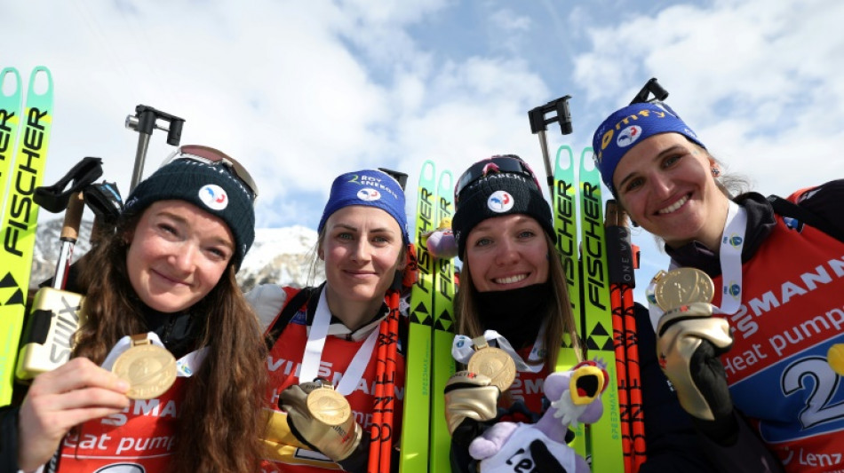 Mondiaux de biathlon: les Fran&ccedil;aises en repr&eacute;sentation dor&eacute;e sur le relais, les Bleus en argent
