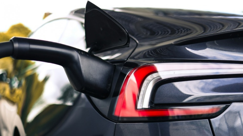 Coup d'envoi de la 3e vague de "leasing social" de voitures &eacute;lectriques