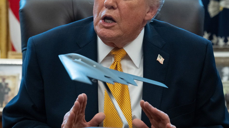  Media: 'Trump valuta l'invio di migliaia di soldati in Medio Oriente' 