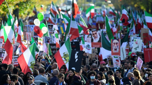 Quelque 80.000 personnes d&eacute;filent &agrave; Berlin en soutien aux manifestations en Iran