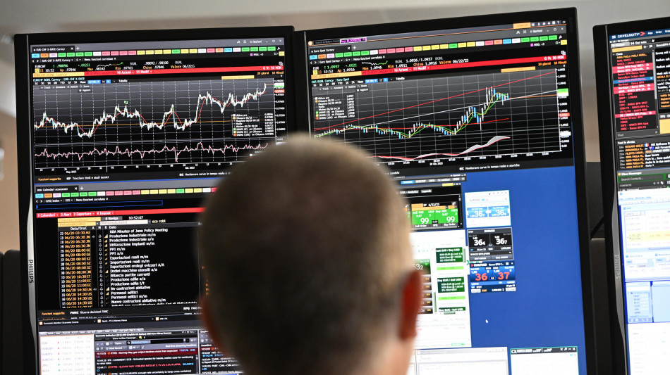  Borsa: l'Europa apre poco mossa, guarda a tecnologici e Hormuz 