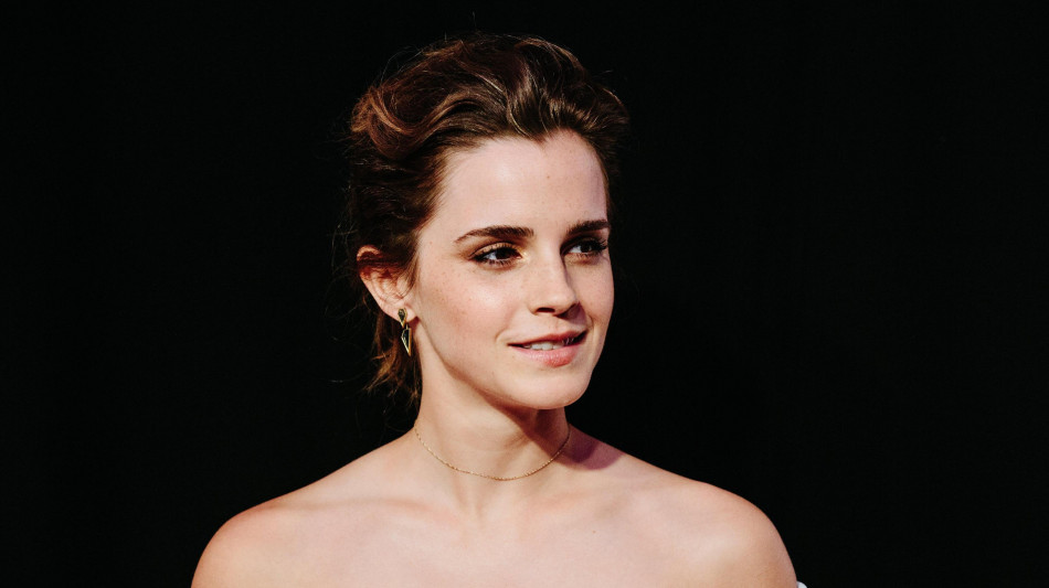 Viola limiti di velocit&agrave;, patente sospesa in Gb a Emma Watson