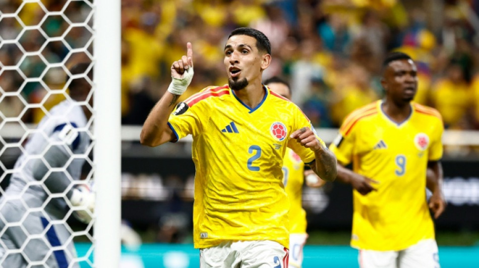 Col&ocirc;mbia vence RD Congo (1-0) e avan&ccedil;a aos 16-avos de final da Copa do Mundo 