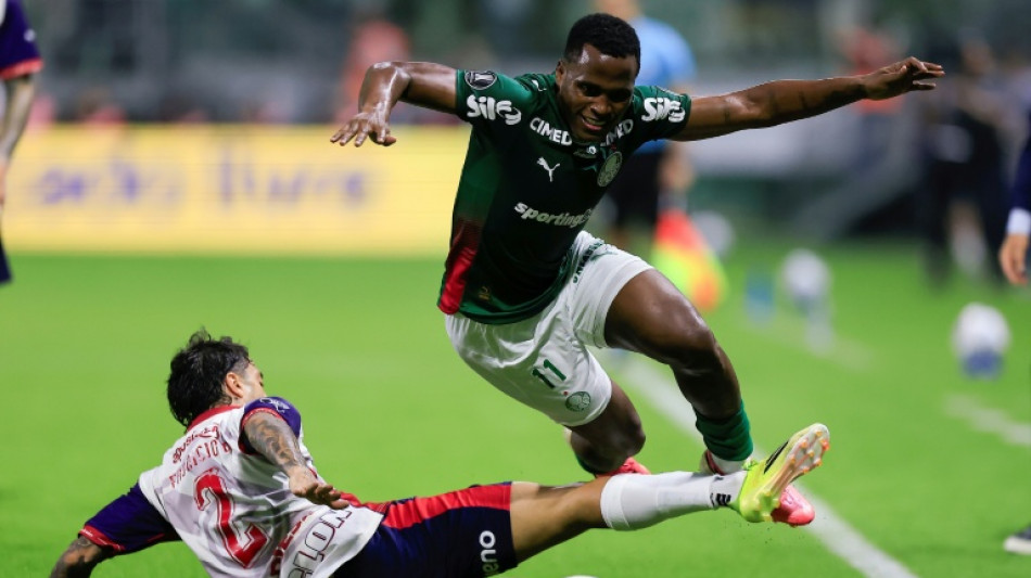  Palmeiras cede empate no fim contra o Cerro Porte&ntilde;o (1-1) na ida das oitavas da Libertadores 