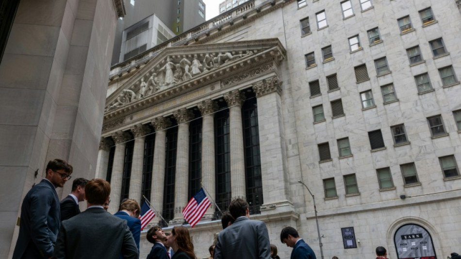 Les march&eacute;s mondiaux chutent apr&egrave;s les droits de douane massifs impos&eacute;s par les Etats-Unis