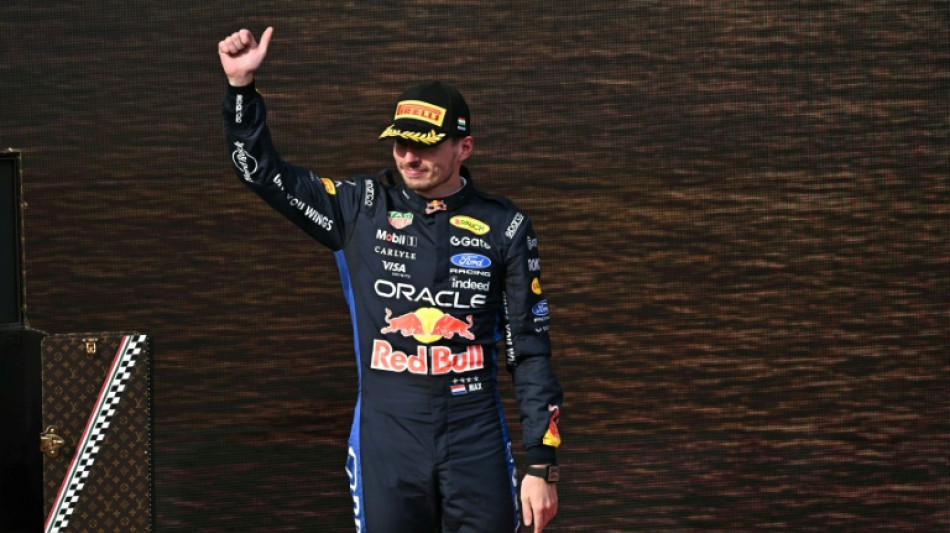  Verstappen acaba com boatos e renova contrato com a Red Bull at&eacute; 2030 