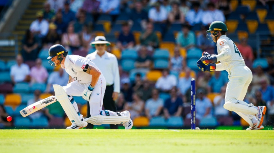  Australia on brink of victory at Gabba for 2-0 Ashes lead 