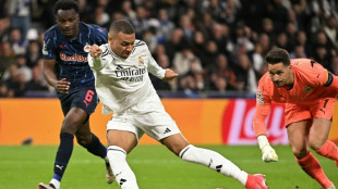 C1: le Real Madrid met une manita &agrave; Salzbourg, port&eacute; par ses nouveaux Galactiques
