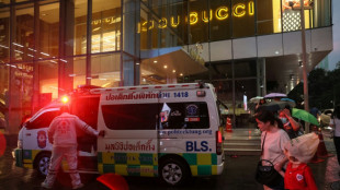 Un adolescent arr&ecirc;t&eacute; apr&egrave;s une fusillade dans un centre commercial &agrave; Bangkok