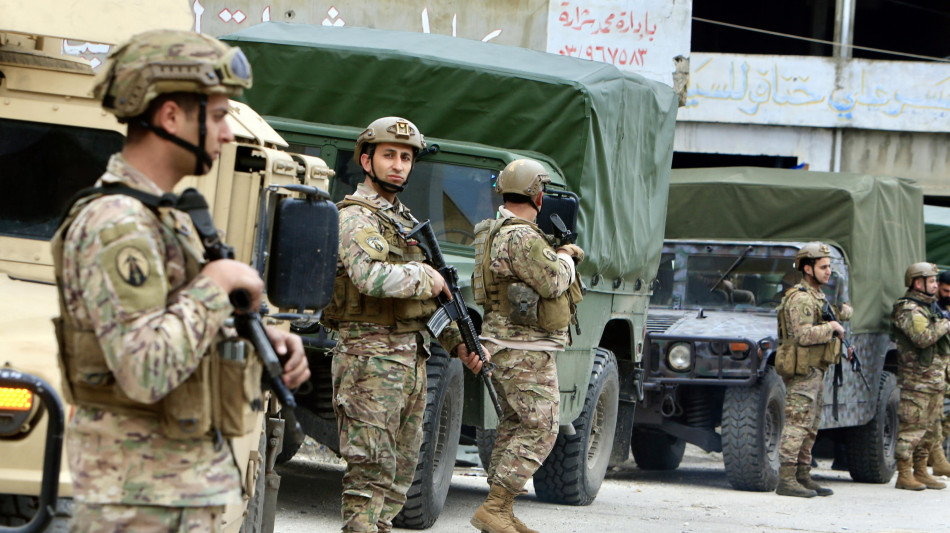 'Esercito Libano per la prima volta nelle basi Hezbollah'