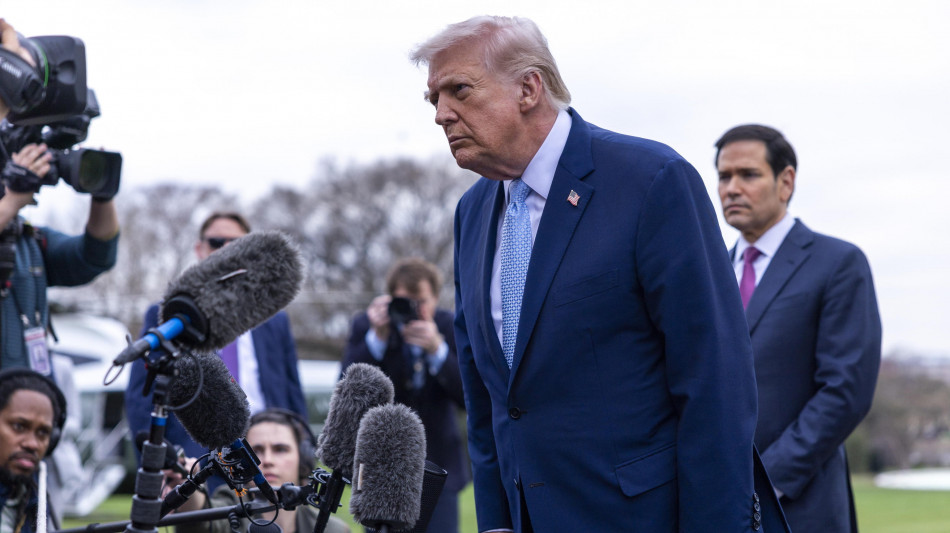  Trump, 'l'Iran vuole fare un accordo io no, li abbiamo distrutti' 