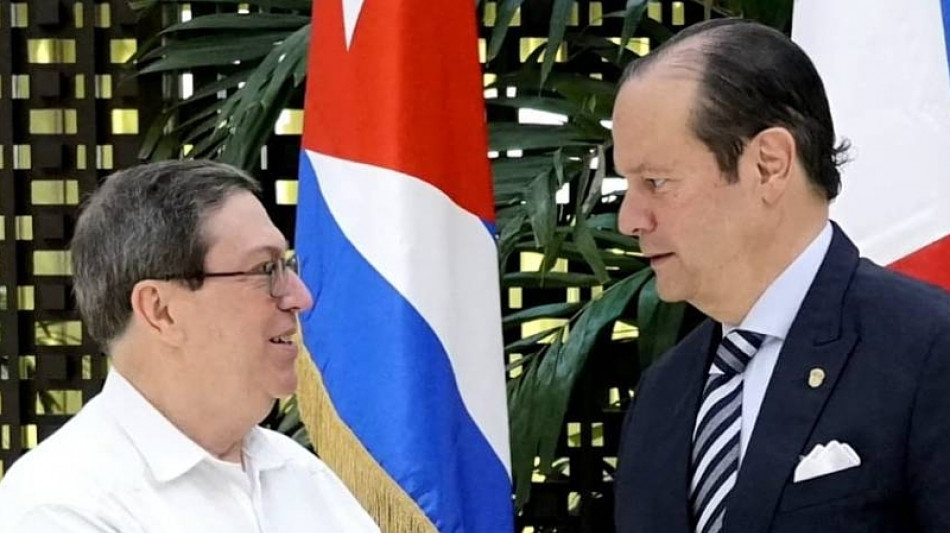  Il ministro degli Esteri panamense vede i dieci detenuti a Cuba 