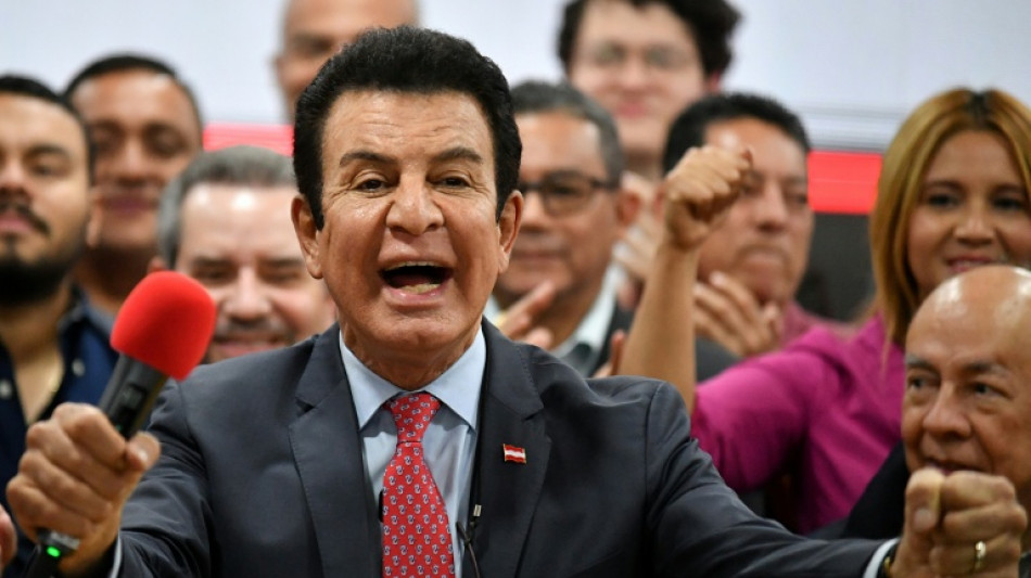 Nasralla amplia vantagem sobre candidato apoiado por Trump para presidência de Honduras