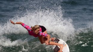 Ohne Hilfe auf der höchsten Welle: Australierin stellt neuen Frauen-Surf-Rekord auf
