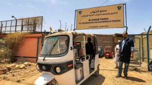 Au Soudan, le touk-touk électrique fait une entrée pétaradante