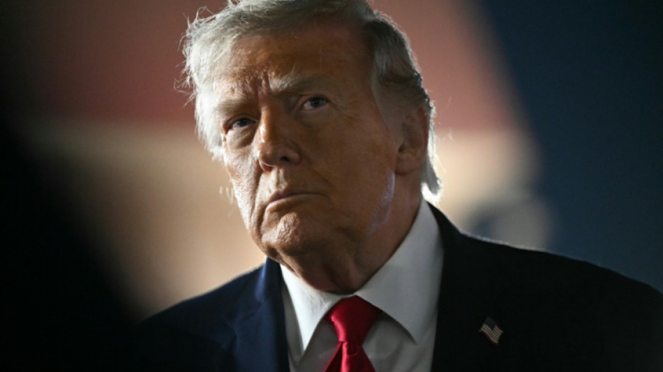  Trump acusa Ir&atilde; de derrubar helic&oacute;ptero dos EUA e promete 'responder' 