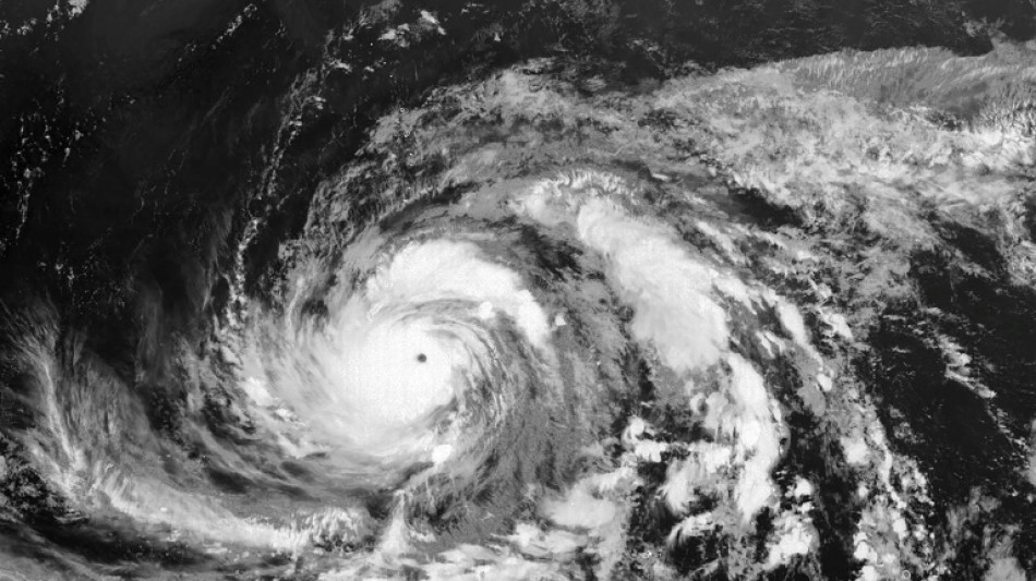 L'&icirc;le de Guam sous les coups de boutoir du typhon Mawar en Oc&eacute;anie