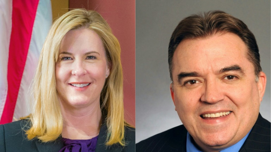 Polícia dos EUA busca suspeito do assassinato de congressista estadual