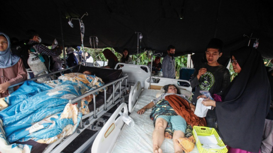 Dutzende Tote und hunderte Verletzte bei Erdbeben auf indonesischer Insel Java