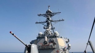 Un buque militar estadounidense navega en el estrecho de Taiw&aacute;n