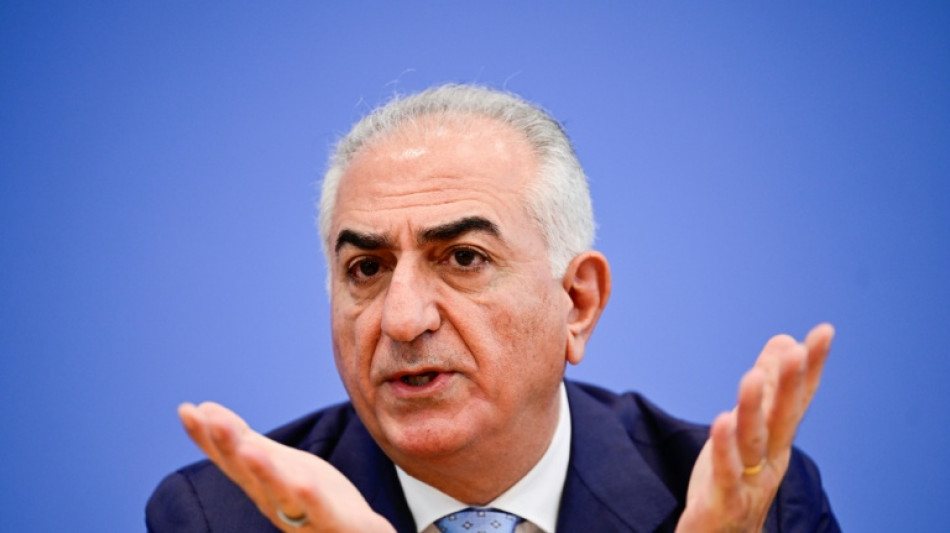  El hijo del derrocado sah iran&iacute; considera que dialogar con Teher&aacute;n es una "pol&iacute;tica de apaciguamiento" 