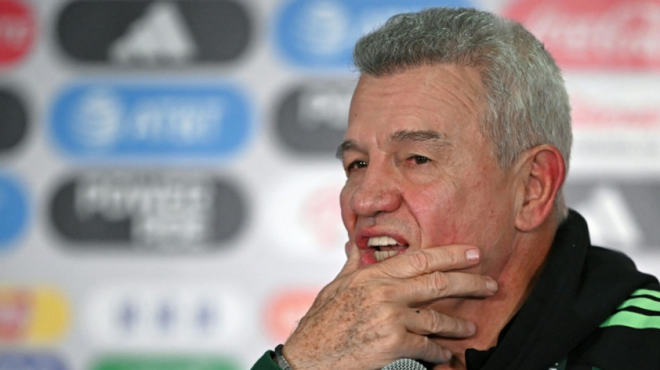  Sele&ccedil;&atilde;o mexicana excluir&aacute; da Copa do Mundo jogadores que faltarem ao in&iacute;cio do per&iacute;odo de treinos 