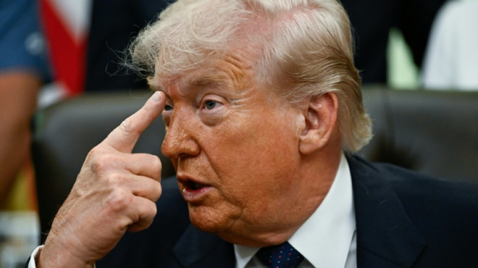  Trump suspend son op&eacute;ration d'escorte de navires &agrave; Ormuz, dans l'espoir d'un accord avec l'Iran 