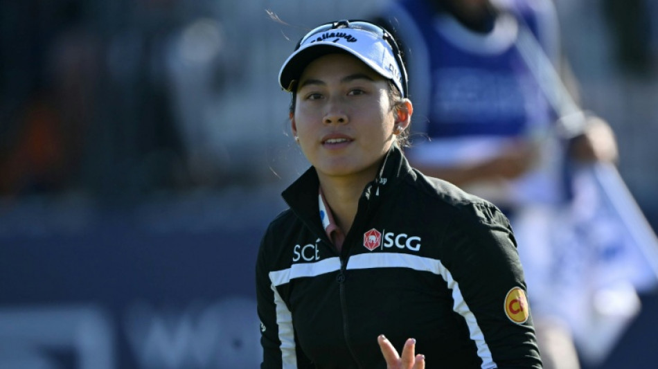  Thitikul leads from history-chasing Ryu at women's British Open 