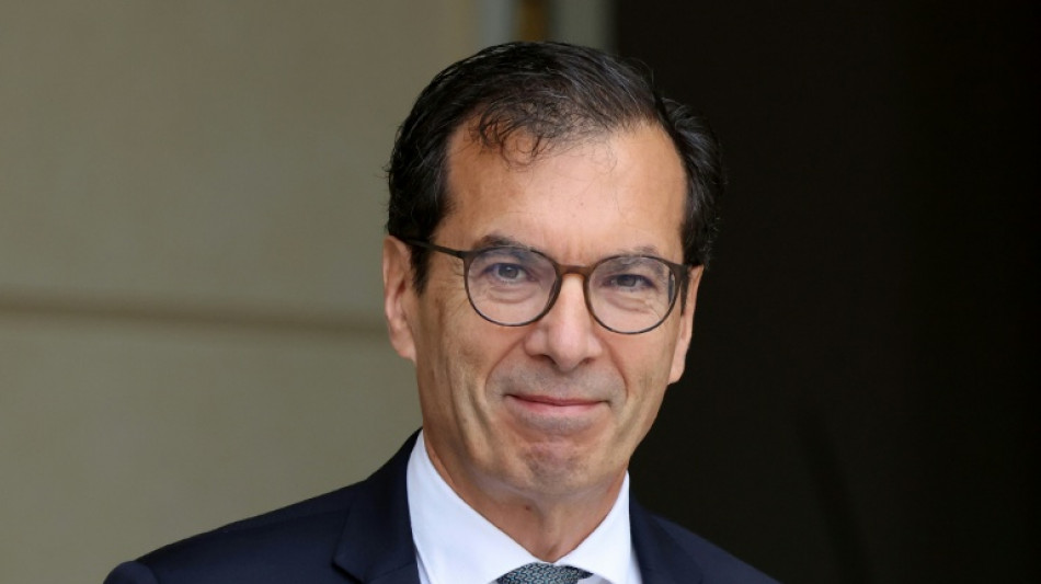  Le gouvernement pr&eacute;sente une strat&eacute;gie pour l'emploi des jeunes 
