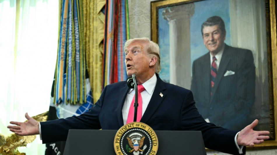  Crude tumbles, stocks rally on hopes for Iran war de-escalation 