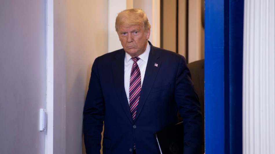 Luz verde para publicaci&oacute;n de orden de allanamiento a mansi&oacute;n de Trump