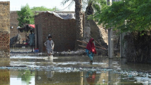 Inondations au Pakistan: plus de 1.060 morts, énorme opération de secours
