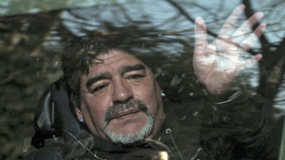  Doctors ignored 'warning signs' before Maradona's death, court hears 