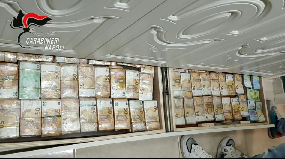  Italy police find 3 million euros stashed in mobster's house 
