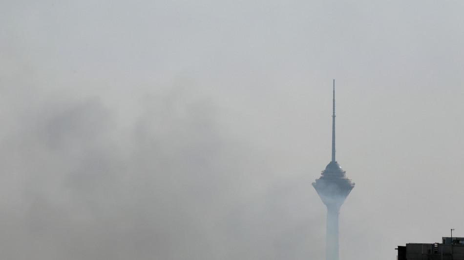 Media, esplosioni udite a Teheran, attivata contraerea