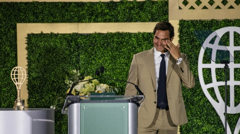  Unter Tr&auml;nen: Federer in Hall of Fame des Tennis aufgenommen 