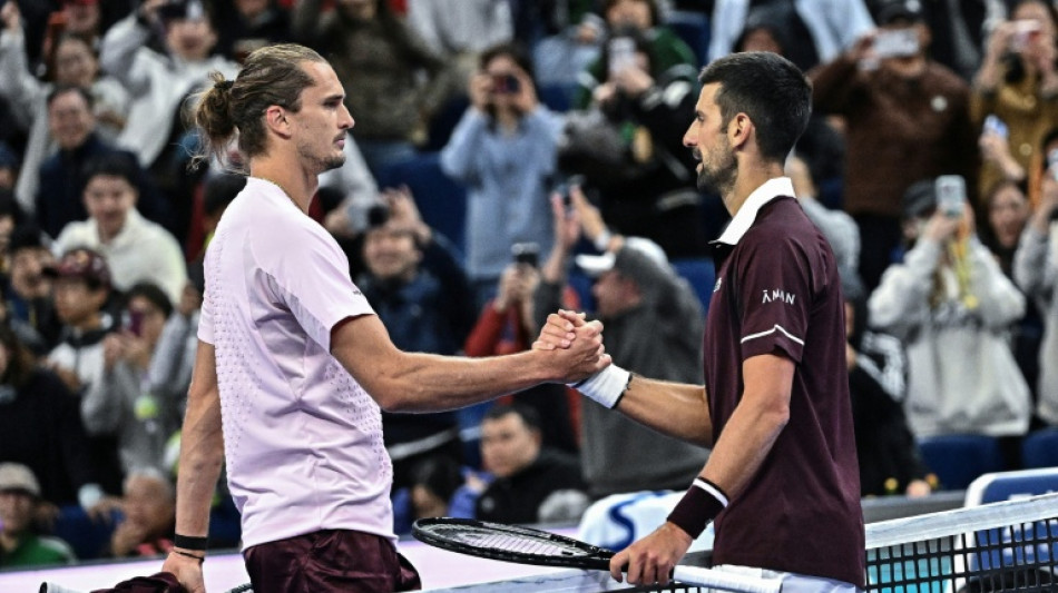  Djokovic elimina Zverev e vai &agrave;s semifinais do ATP 500 de Pequim 