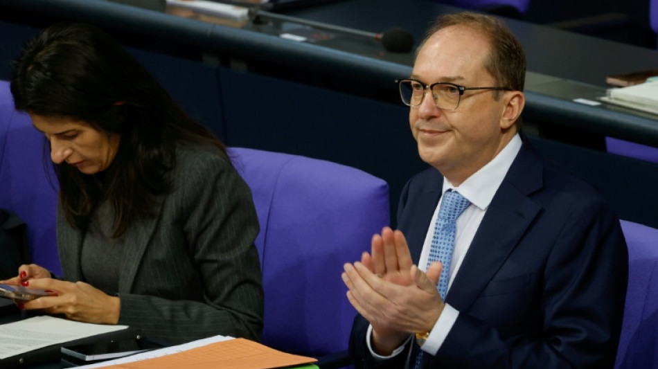 Dobrindt lehnt Stopp von Abschiebungen in den Iran ab